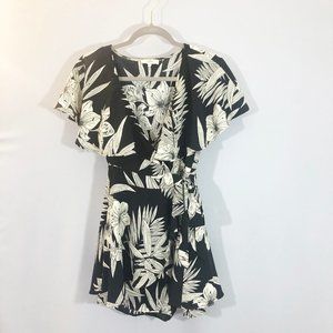 Entro Black & Cream Side Tie Romper - NEVER WORN